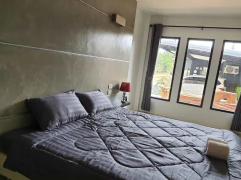 ห้องสแตนดาร์ด เตียงใหญ่ 1 เตียง