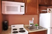 Charming studio in delightful Orlando with WiFi and AC