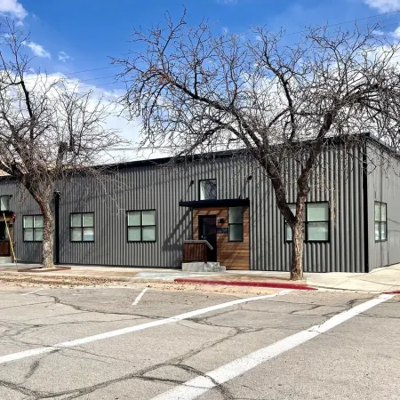 One block to Moab shops and restaurants closest condos to downtown