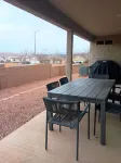 Lake Powell Modern Remodeled VRBO - 3BR, 2BA minutes to Lake and Restaurants!