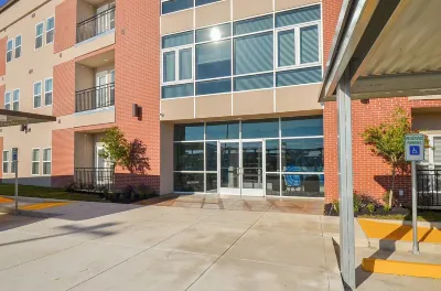 1A ~Cozy condo in charming Katy with WiFi, AC Hotels near Katy Asian Town
