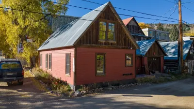 The Top Rated Home in Crested  Butte! Best Location, Hot Tub & Steam Shower! Hotels near Pooh's Corner