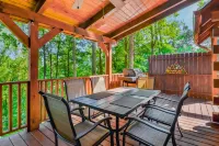 Stunning Mountain View With Hot tub & Game Room. Indoor/Outdoor Fireplace