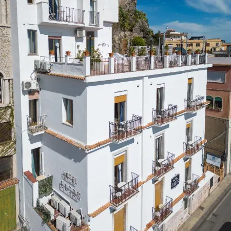 Hotel Elios Tao Отели рядом с достопримечательностью «Остров Изола-Белла»
