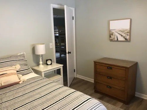 Recently Updated Private Home less than 1 mile from Downtown Frankfort & Beaches