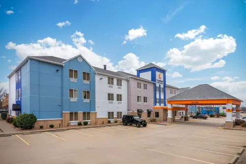 Comfort Inn & Suites Conway Hotels in Conway