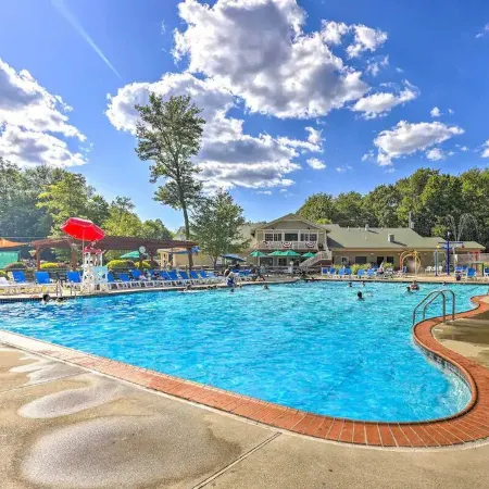 Riverfront FirePit! HotTub-Pool-Beaches-Gameroom