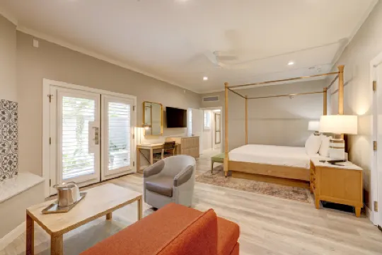 SONOMA VALLEY INN, TAPESTRY COLLECTION BY HILTON