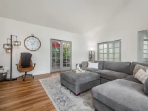 Fresno House|Pool|BBQ|Family-Friendly|Serene 3 Bed/2Bath