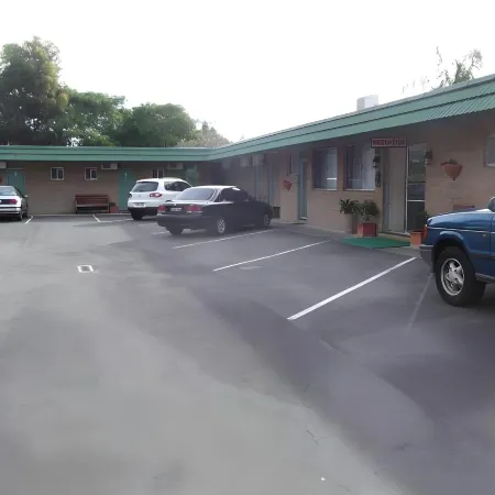 Corlette Palms Motor Inn