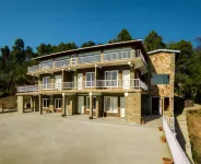 Kasar Rainbow Yoga Retreat
