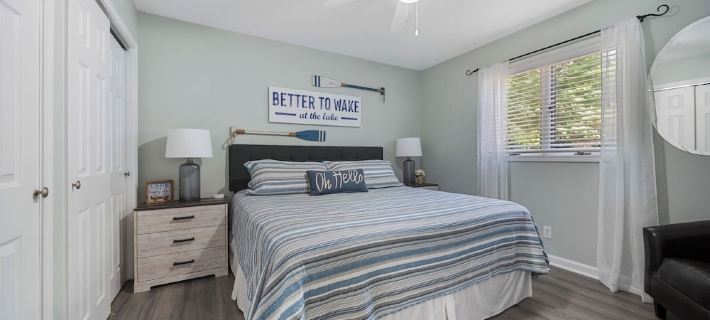 Lakefront House w/ Private Dock in a Protected Cove -Swim, Kayak, Fish!  MM20 Hotels in Osage Beach