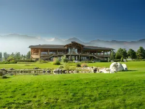 Pirin Golf Hotel & Spa
