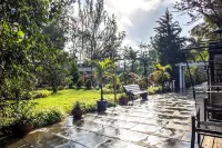 Basilica Resort - Where Luxury Redefines فنادق في Dandeghar