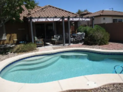 Upscale But Cozy Beach Retreat In The Desert Near Phoenix With Private Pool