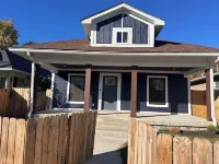 Modern 2BD/2BA Oasis 1 mile from Downtown with Hot Tub Hotels in der Nähe von Crossroads Bible College