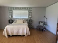 Adorable Guest Cottage