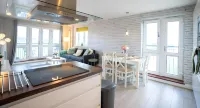 Reading City Centre Penthouse with Parking