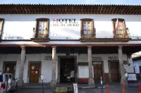 Hotel Casa del Refugio Hotels near La Biblioteca Publica Gertrudis Bocanegra