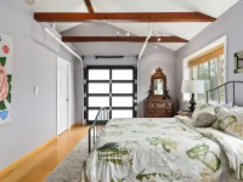 Topanga Secret Cottage Hotels in Topanga