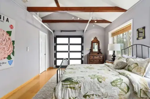 Topanga Secret Cottage Hotels in Topanga