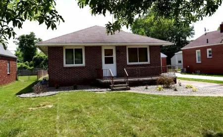 Charming 3 bedroom house in Toledo close to downtown and highway Отели рядом с достопримечательностью «Сигейт Конвеншен Сентр»