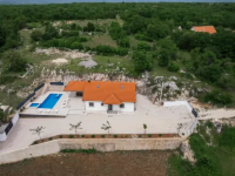 Lozo Hotels in Opcina Prolozac