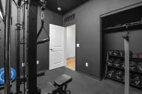 Charming 2-bedroom house in lovely Oro Valley with fitness room, WiFi 크로스로드 앳 실버벨 디스트릿 파크 - 도크 공원 주변 호텔