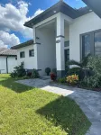 Spacious 4-bedroom house in gorgeous Cape Coral with WiFi, AC Hotels near Seahawk Park