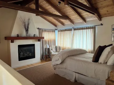 Gateway to Big Sur, 10 Min to Carmel Restaurants. Pebble Beach 8 Miles Away Hotels near Folktale Winery & Vineyards