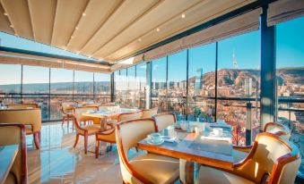 New Tiflis Hotel - Housity