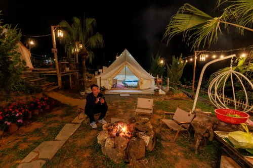 Khu du LICH Sinh THAI HON MAT Hotels in Nghĩa Lộc