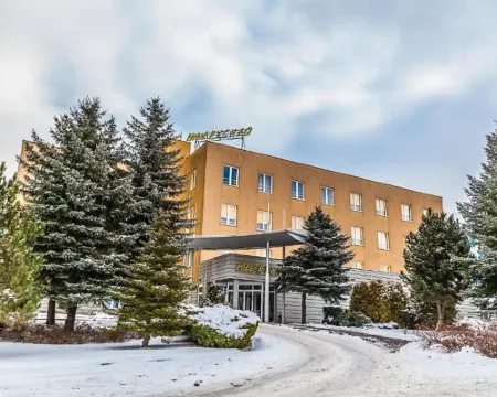 Hotel Rychło 茲戈熱萊茨縣酒店