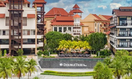DoubleTree by Hilton Putrajaya Lakeside