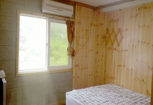 바다모텔 객실 내부