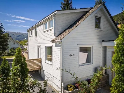 Large Single-family Home - Central in Voss
