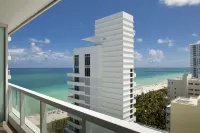 Fontainebleau Miami Beach - Romantic