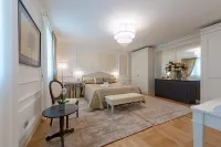 Luxury Lakefront Catullo A1 by Wonderful Italy