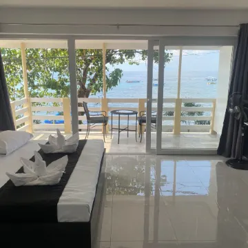 Papa Freds Beach Resort