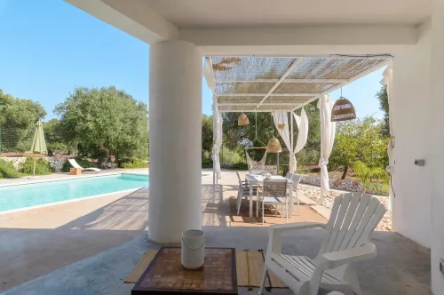 Trullo Chiara Con Piscina by Wonderful Italy