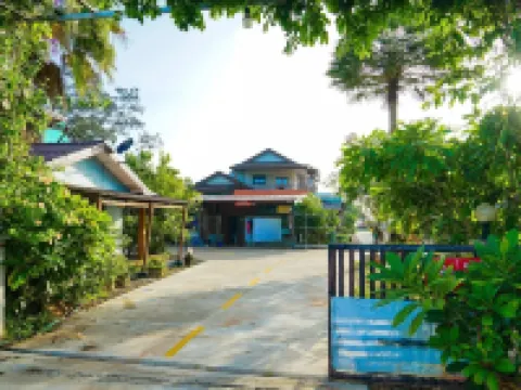 บ้านชายทะเล วีระดา โรงแรมในอำเภอ ไชยา
