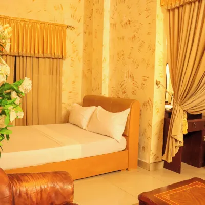 New Hotel Sossa Hotels near Carefour Saint Michel