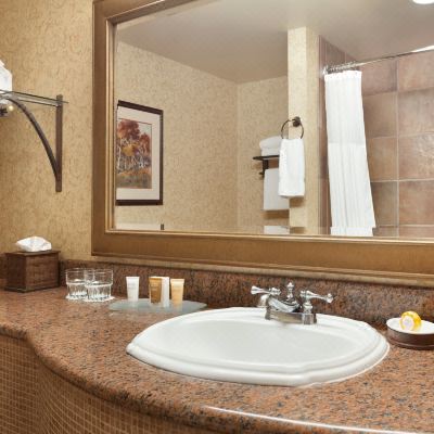 Ambassador King Suite Chateau on The Lake Resort Spa and Convention Center Promo Code