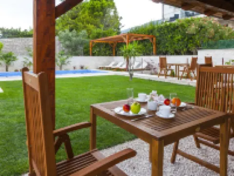 Villa Mediterranea Hotels in Bol