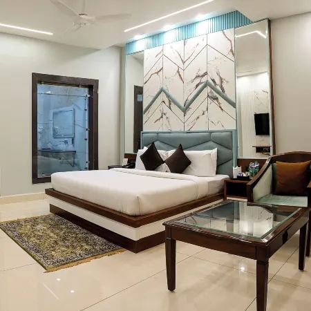 Hotel Leela Grande