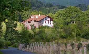 Auberge Ostapé