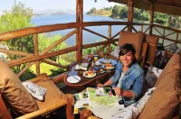 Lake Bunyonyi Rock Resort Hotels in Ndorwa