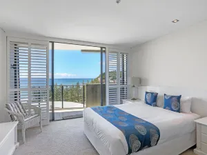Ambience on Burleigh Beach