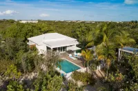 The Oasis at Grace Bay - Romantic