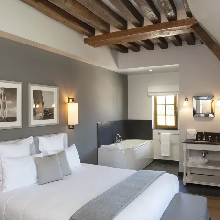 Manoir de Surville Hotel & Spa & Restaurant